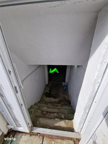 Casă cu 5 camere cu Teren 723 Mp în Cristian