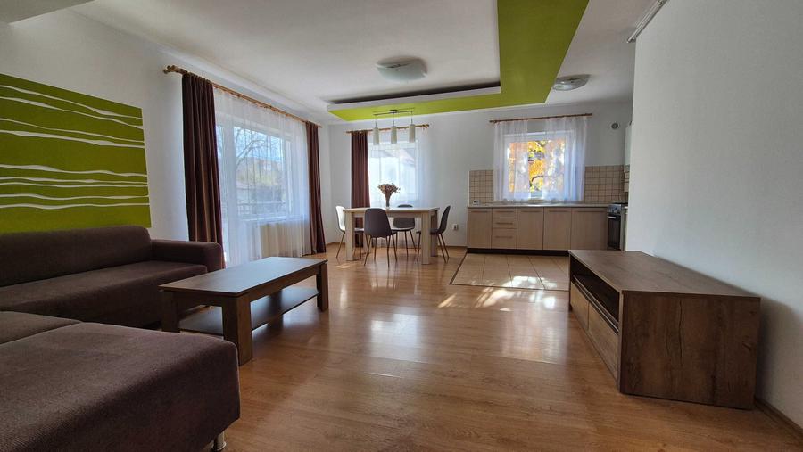 Apartament cu 3 camere decomandat în Gheorgheni