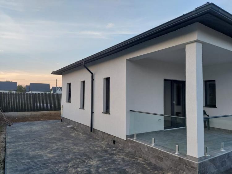 Casă individuală cu 3 camere cu Teren 276 Mp în Hemeiuș