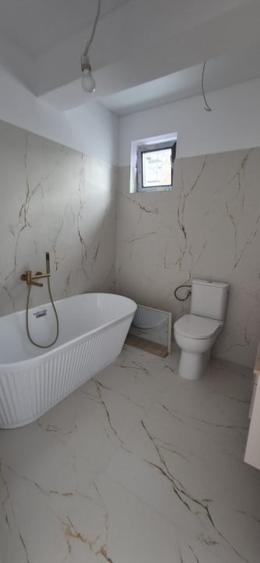 Duplex cu 4 camere cu Canalizare în Chiajna