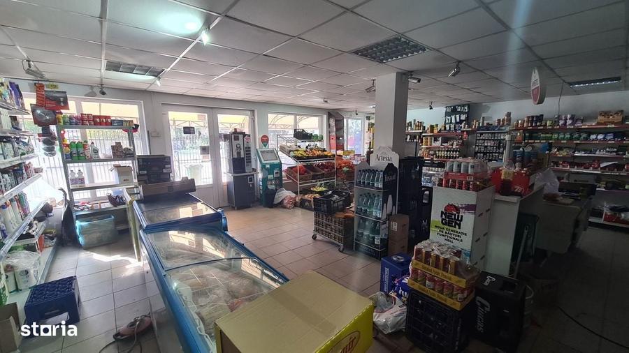 Casă cu 4 camere în Dobrogostea