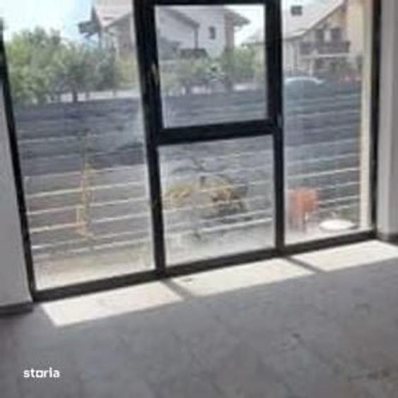 Casă cu 4 camere cu Teren 370 Mp în Vidra