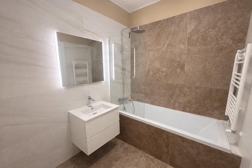 Apartament cu 3 camere în Băneasa