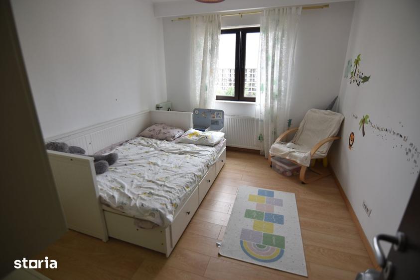 Apartament cu 3 camere decomandat în Chiajna
