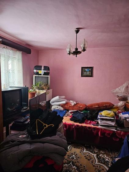 Casă individuală cu 4 camere cu Canalizare în Brătianu