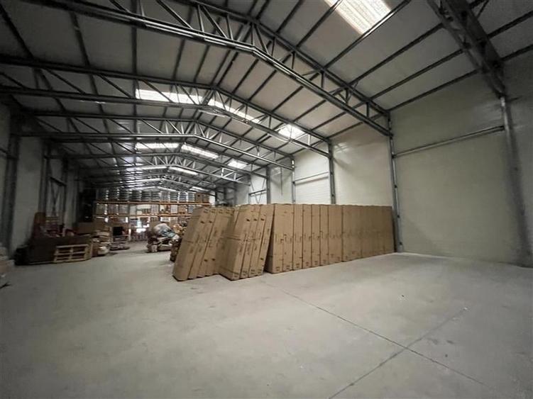 Spațiu industrial, de 1,525 mp, în Central