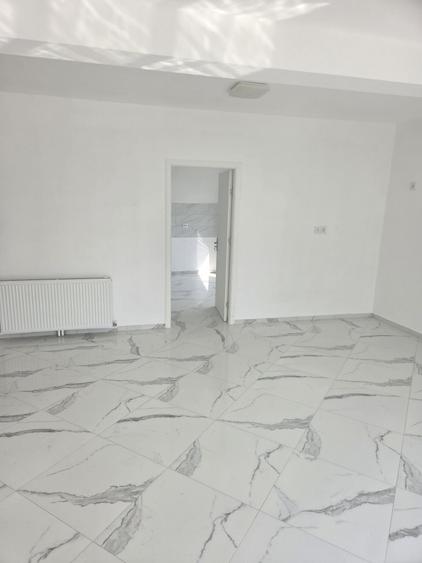 Casă cu 3 camere în Preajba