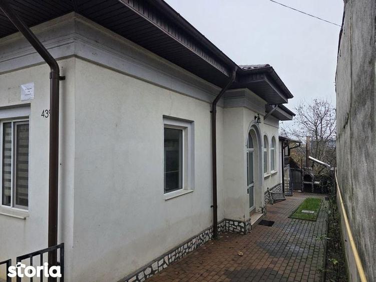 Casă cu 4 camere cu Teren 200 Mp în Central