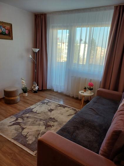 Apartament cu 2 camere semidecomandat în Astra