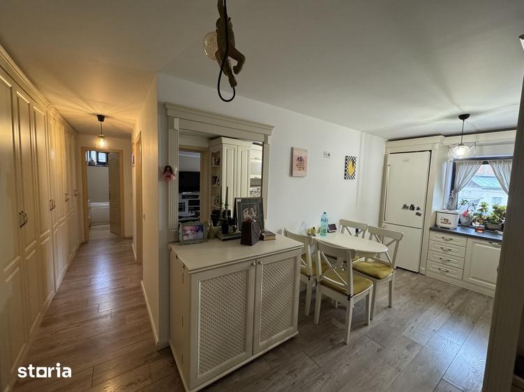 Apartament cu 3 camere în Central