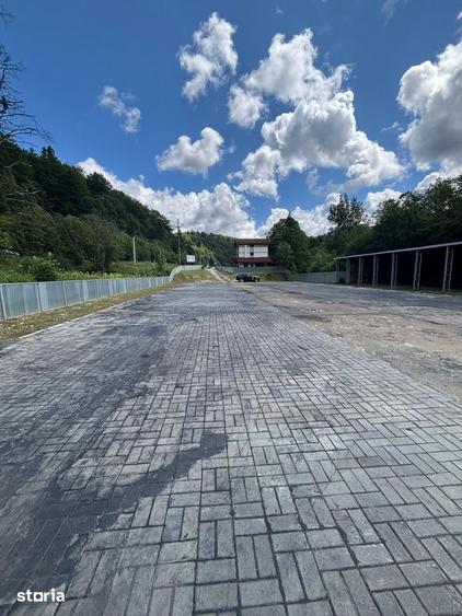 Teren de 2180 mp, în Central