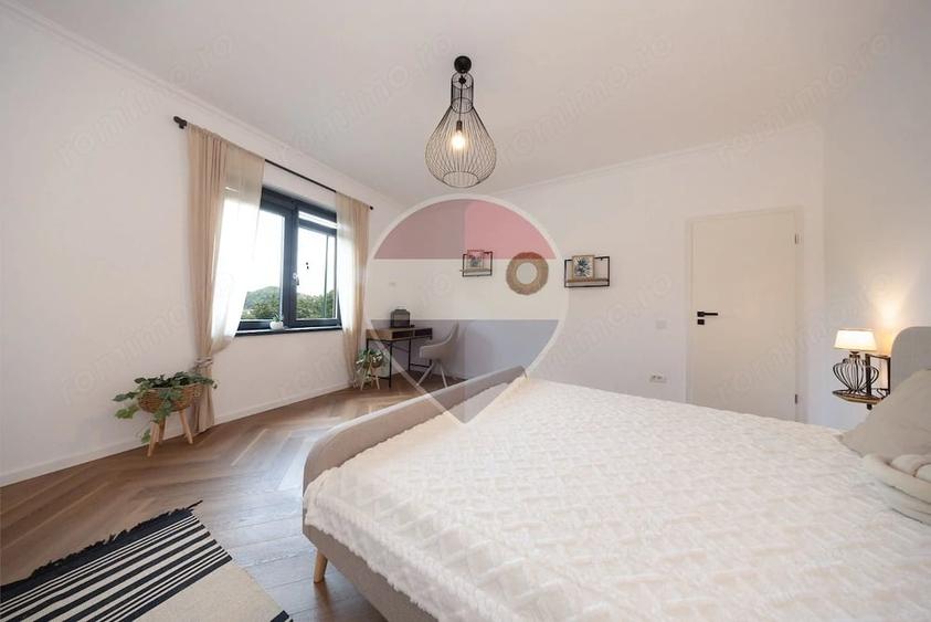 Apartament cu 2 camere semidecomandat în Brașovul Vechi