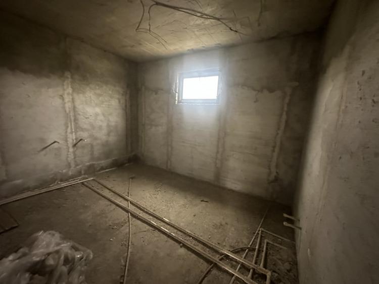 Casa la rosu cu teren 1248 mp | Misleanu, Ialomita | Comision  Cumparator 0 | - 18