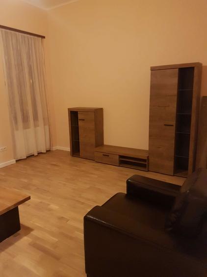 Apartament cu 2 camere, renovat modern, situat ultracentral (300m de Piata Unirii, 450m de Facultatea de Medicina). - 6