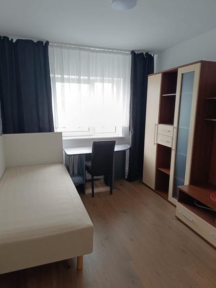 Apartament 4 camere, de vânzare, decomandat, Mănăștur, str. Brateș, etj 3/4 - 4