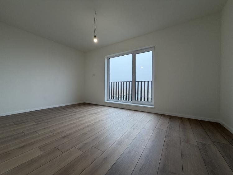 Duplex cu 4 camere cu Teren 330 Mp în Șag