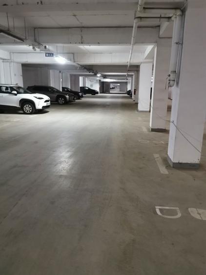 Ofer spre inchiriere, ap. 2 cam., dec, cu parcare subterana - 1