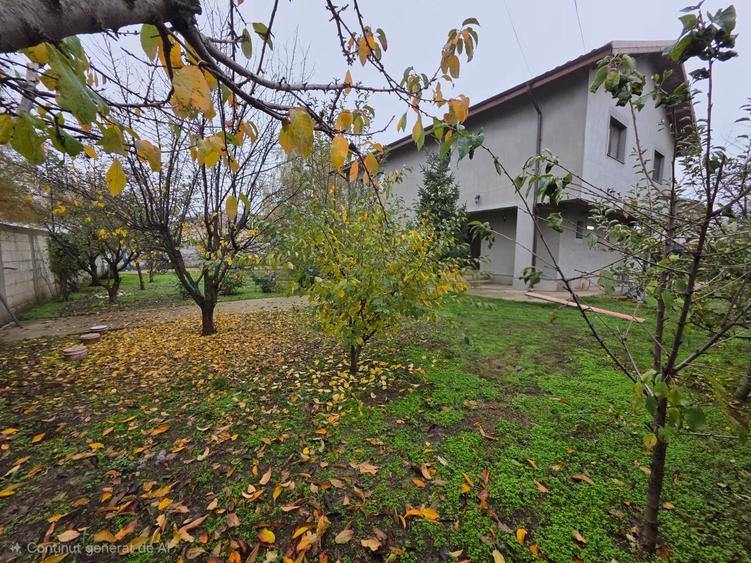 Vila cu 4 .camere 3. bai --249 mp utili - teren 881mp - 12