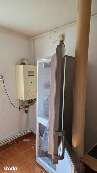 Proprietar,inchiriez apartament doua camere decomandat - 6