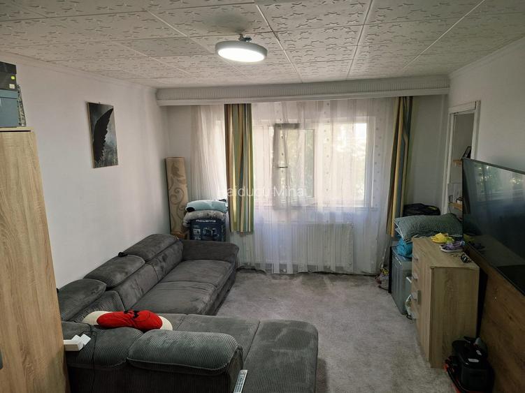 2 camere Banat , Decomandat / Centrală , finisaje clasice !