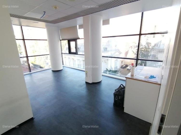 Universitate | Cladire de Birouri | Spatiu Birouri | 556 MP | Etajul 3 - 11