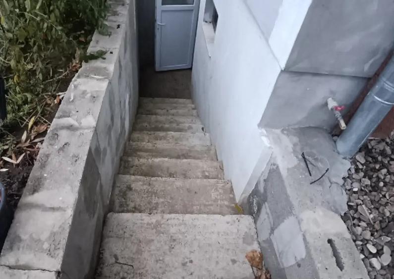 Casa in Mitocul Dragomirnei - 5