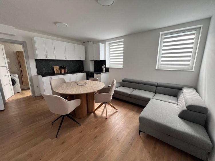 Apartament 2 camere, zona Europa, prima inchiriere - 1