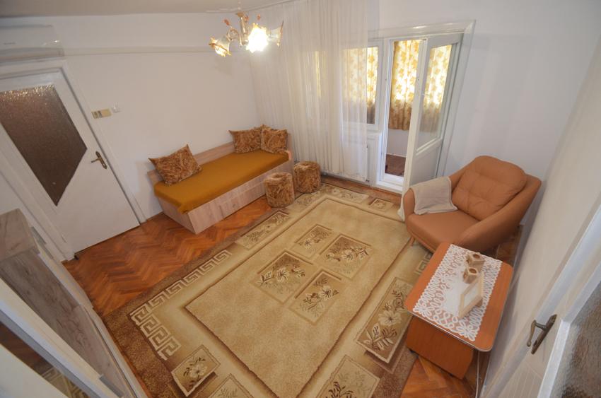 Apartament 2 camere cu centrala - 1