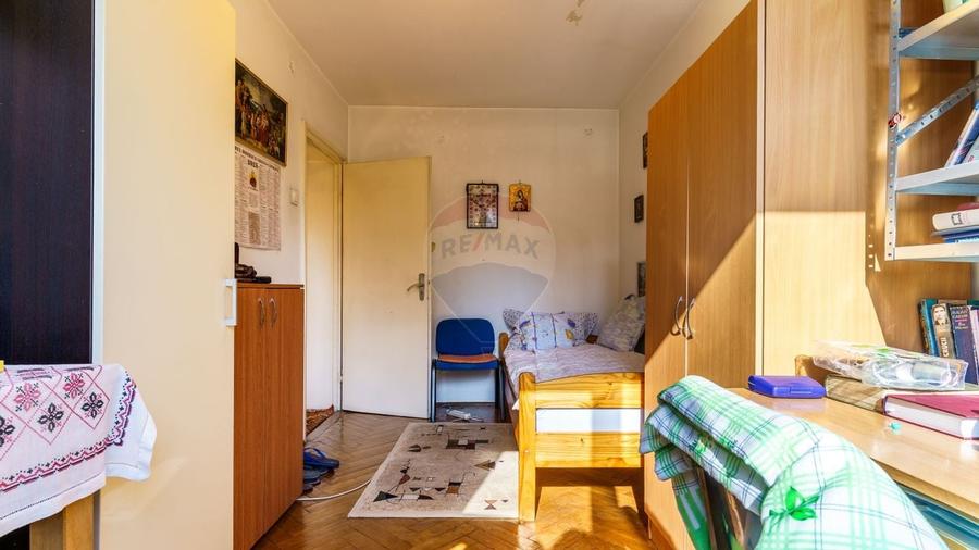 4 camere, str. Unirii, Gheorgheni, et 1, decomandat, sud, comision 0 - 7