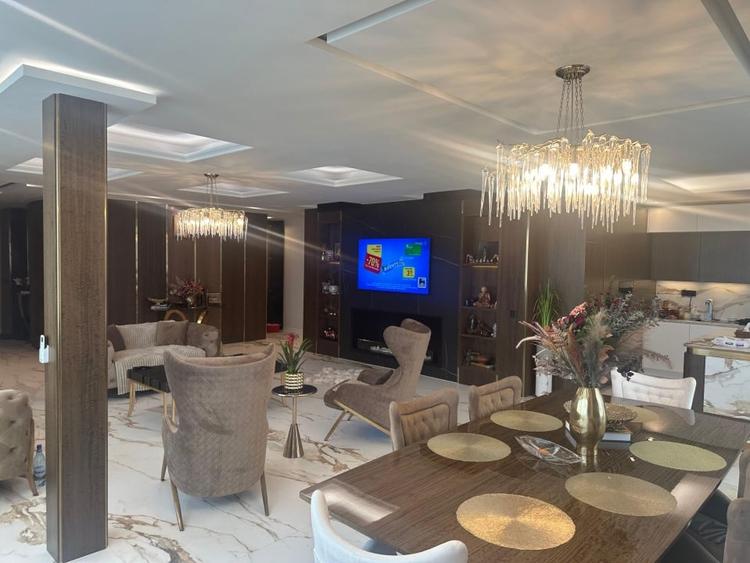 Penthouse futurist situat in Mamaia Nord - 1