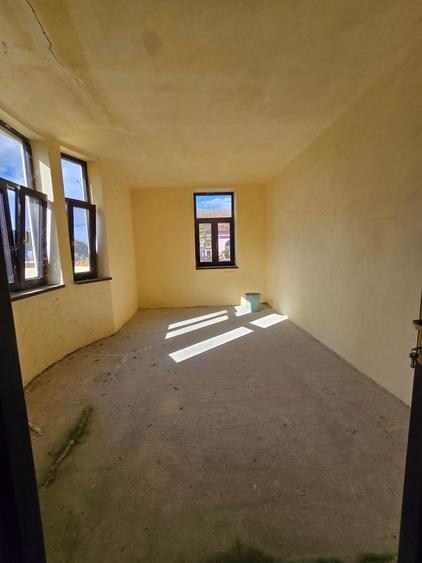 Cenad-Ultracentral-2 fronturi- Casa cu ahitectura deosebita - 13