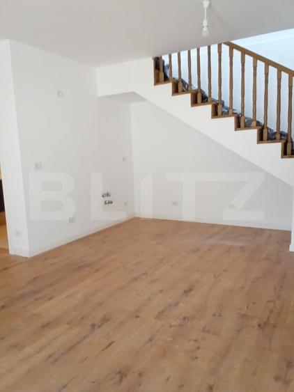 Apartament cu 3 camere decomandat în Râșnov