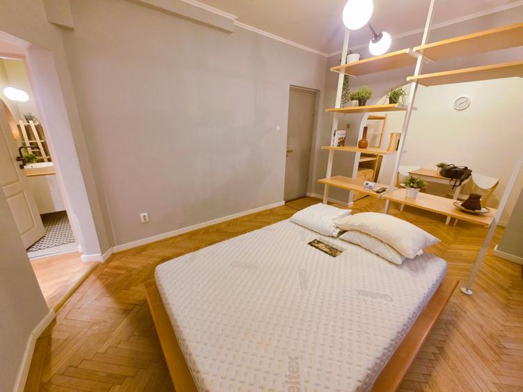 Garsoniera Pache - str. Kiritescu, et 1/3, balcon, supr. 31 mp, centrala proprie - 2