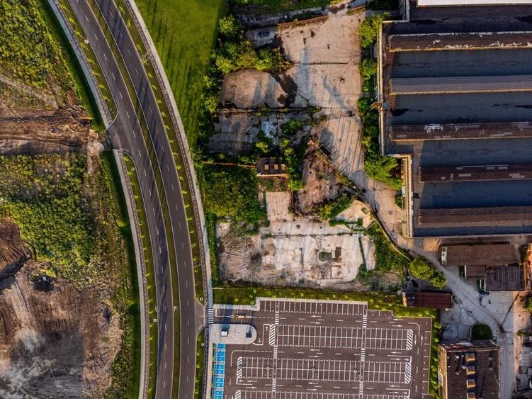 TEREN CU VAD COMERCIAL - 6