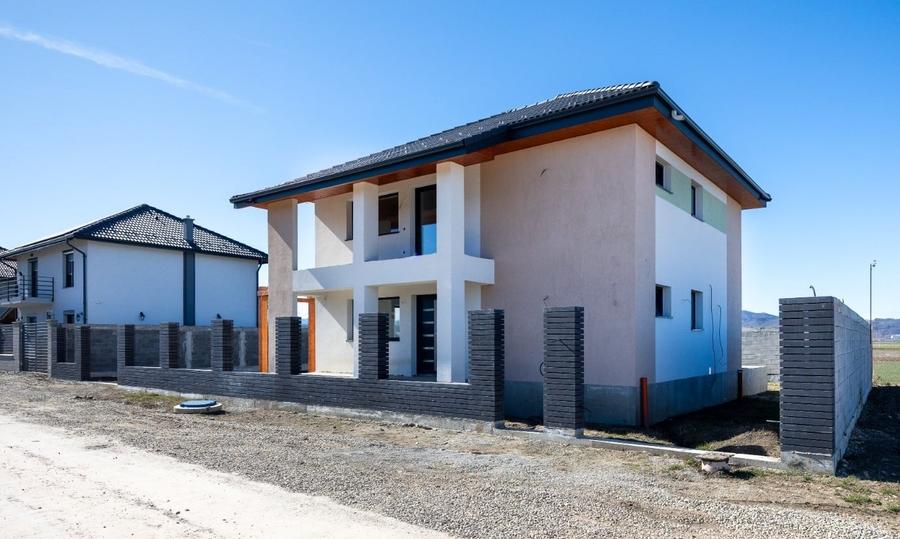 Casă nouă în Cristian Brasov–teren 497 mp, posibilitate personalizare interioare - 1