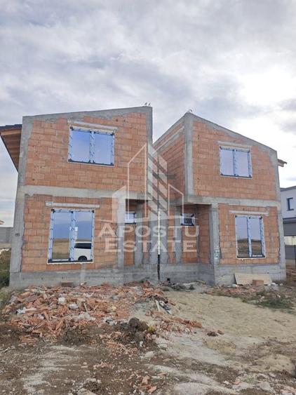 Duplex despartit prin baie P+M, in Giarmata - 11