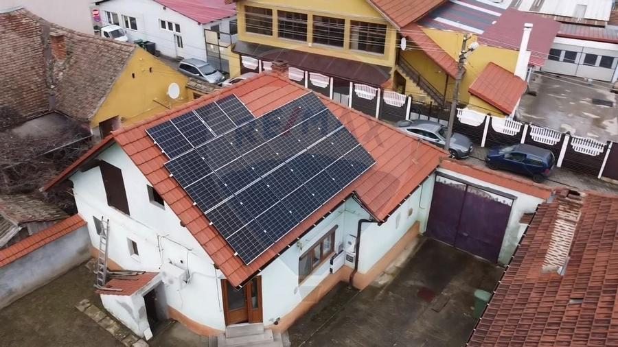 Casă complet renovată, eficientă energetic-Str. Morii nr. 15 - 19