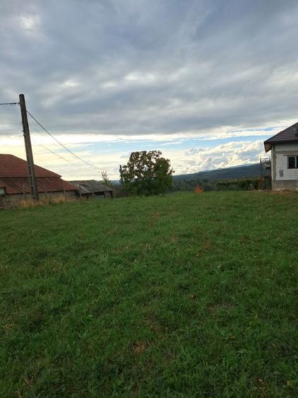 Teren intravilan de vanzare - 7