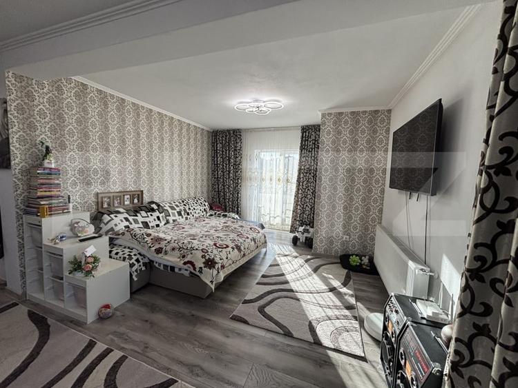 Apartament cu 4 camere decomandat, mobilat în Șimleu Silvaniei