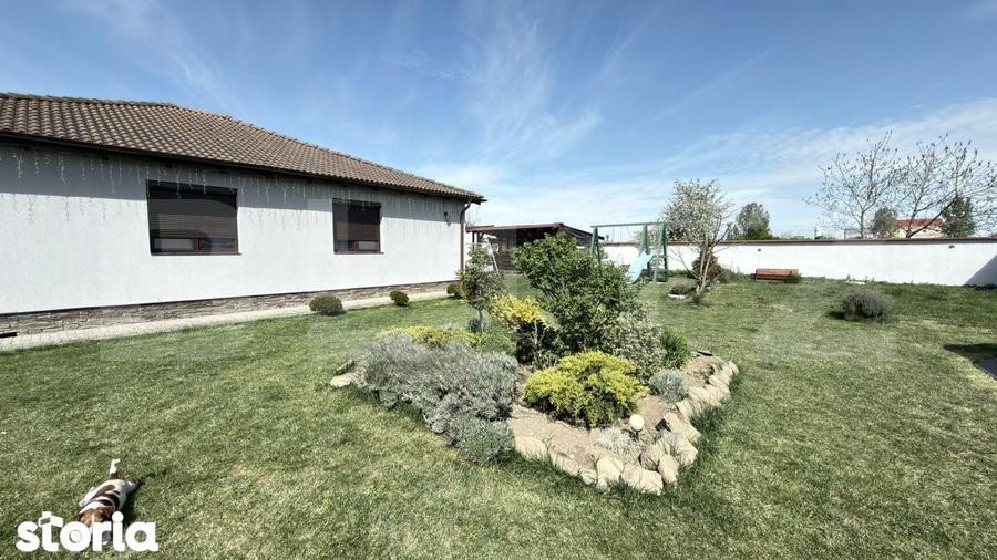 Casa moderna cu teren generos Vetis, zona linistita, aproape de or - 2