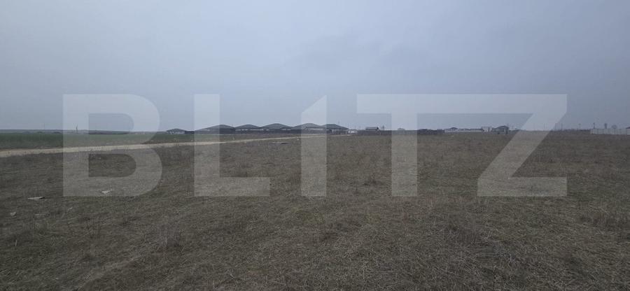Teren intravilan, 1000 mp, pozitie pe colt, front 39 metri, zona Metro - 2