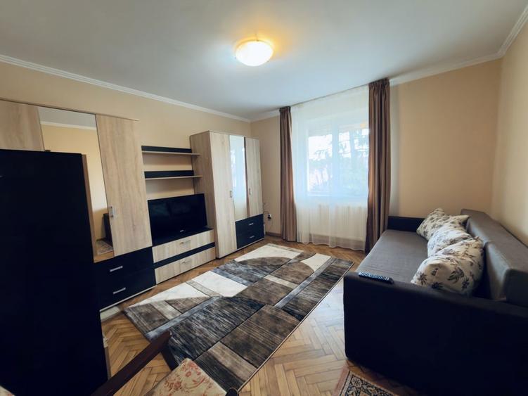 Garsoniera de inchiriat in zona Tractorul la et 2 cu boxa,pod si curte comuna - 6