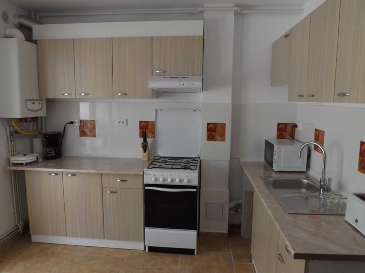 OANCEA-TATARASI-ap.2camere,65mp,mobilat si utilat,et.2/8,1986,decomandat! - 6