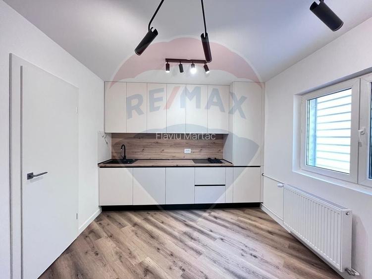 Apartament cu 4 camere la parter - de inchiriat in zona Nerva Traian