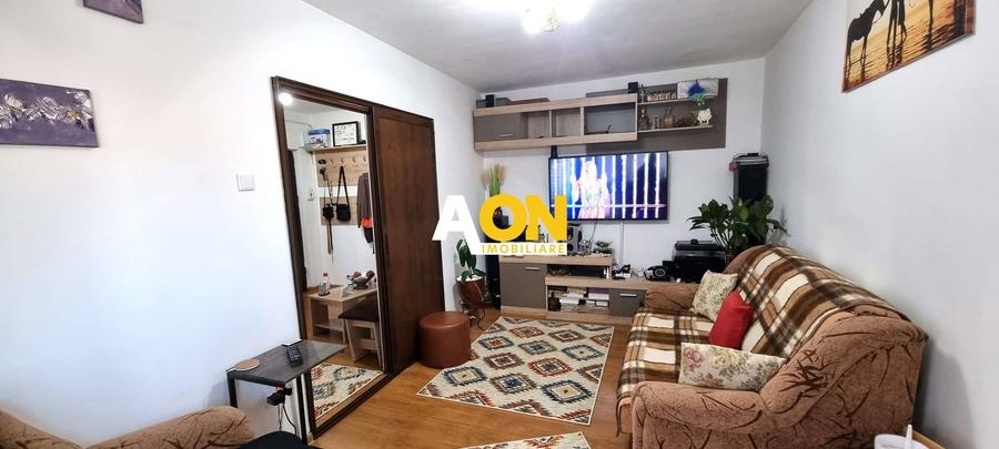 De vanzare apartament 2 camere, zona industriala - 1