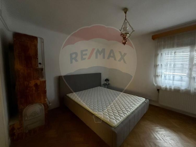 Casă / Vilă cu 6 camere de vânzare - 8