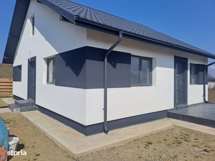 Casa noua cu mansarda, 650mp teren, Voinesti-pret 112000 euro - 2