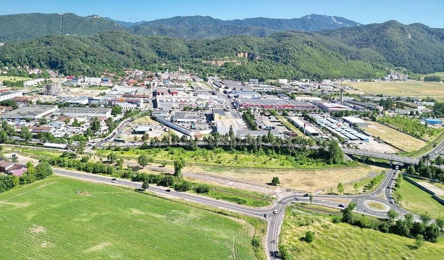 Teren intravilan cu PUZ - 13