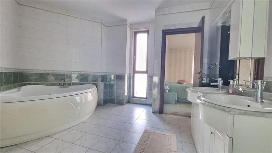 Casa Individuala D+P+E, 1029 mp teren ,situata in cartierul Grigorescu! - 12