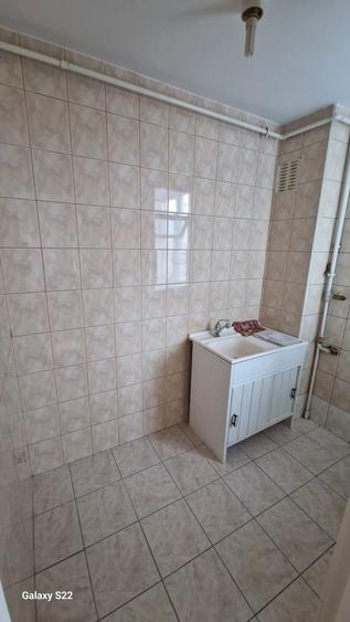 Particular vand garsoniera zona Tractoru. - 3